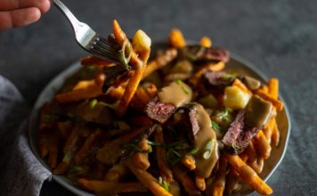 VENISON STEAK POUTINE